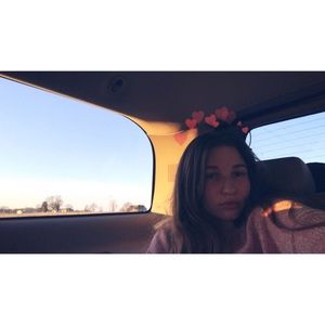 Meet your Posher, Clara